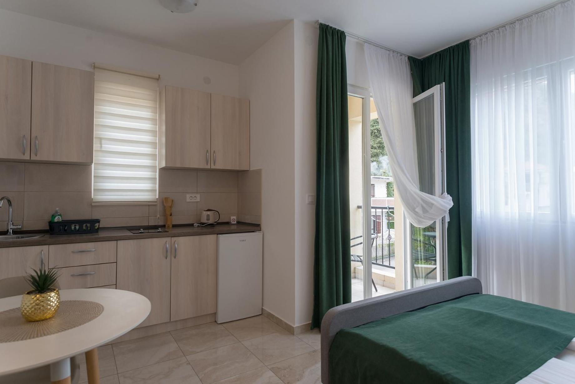Apartments Sunrise แฮร์เซ็ก-โนวี ภายนอก รูปภาพ