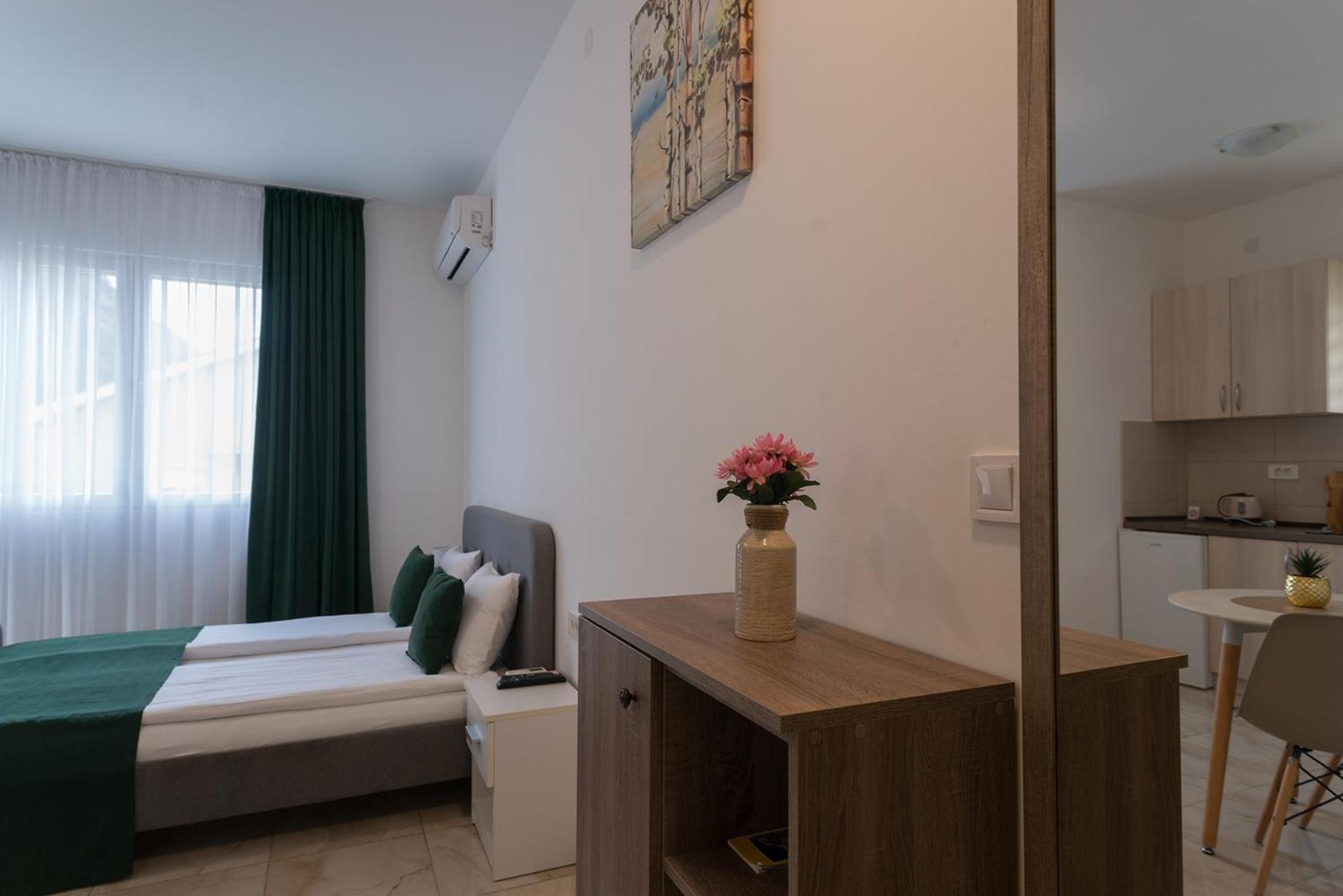 Apartments Sunrise แฮร์เซ็ก-โนวี ภายนอก รูปภาพ